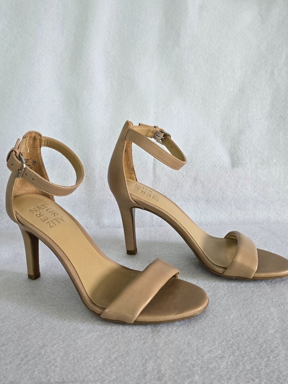 Naturalizer Nude Ankle Strap Stiletto Heels Size 6 — Like New